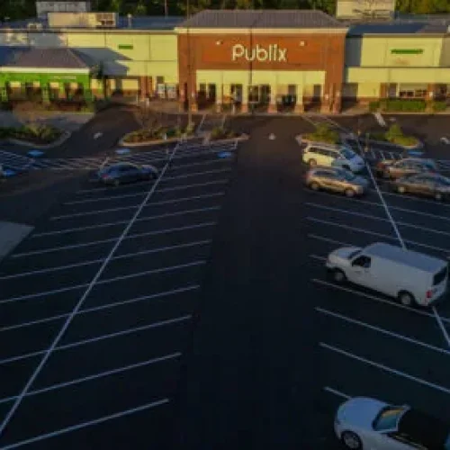 SHOPPING CENTER