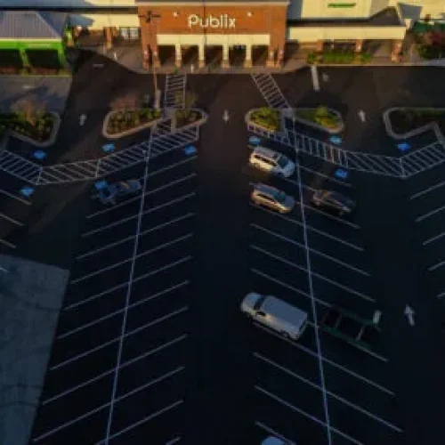 SHOPPING CENTER